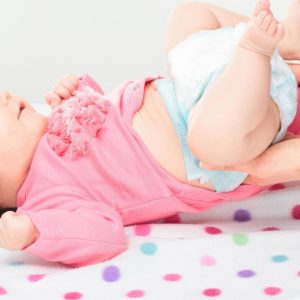 Metode Alami untuk Mengatasi Sembelit pada Bayi