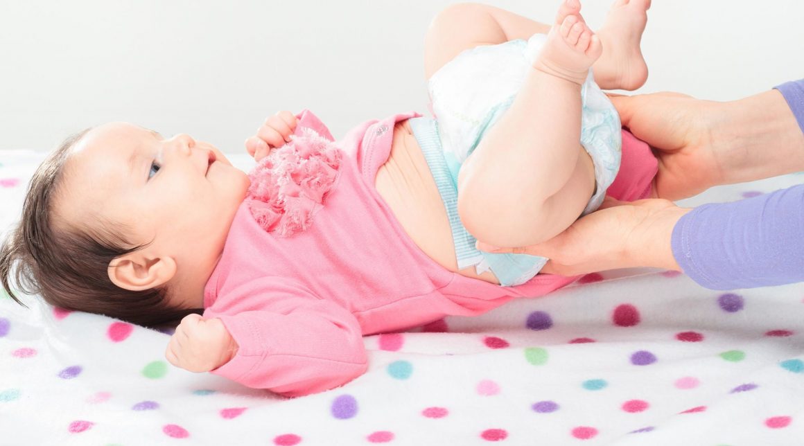 Metode Alami untuk Mengatasi Sembelit pada Bayi